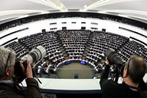Вотът срещу правото на вето в ЕС се промуши през Европарламента