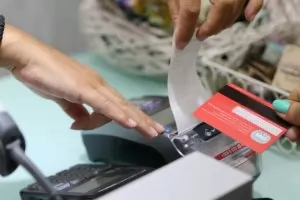 В "Български пощи" все още не са открили банковите карти