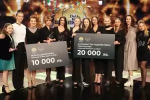 Държавата награди с по 10 000 лв. избрани спортисти по своя преценка